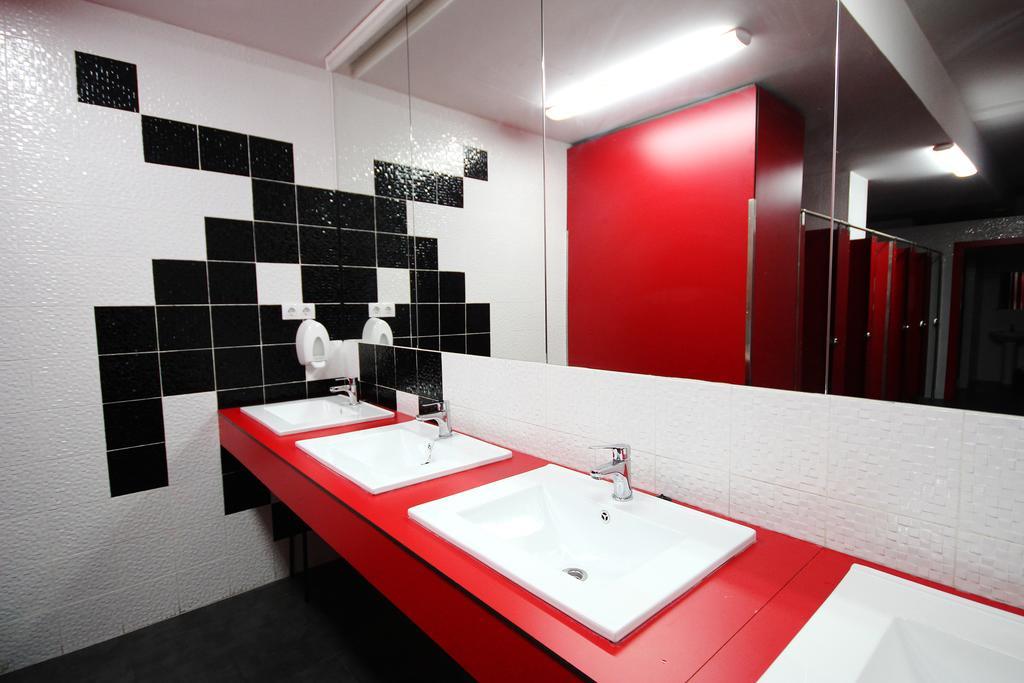 Botxo Gallery - Youth Hostel Bilbao Ngoại thất bức ảnh
