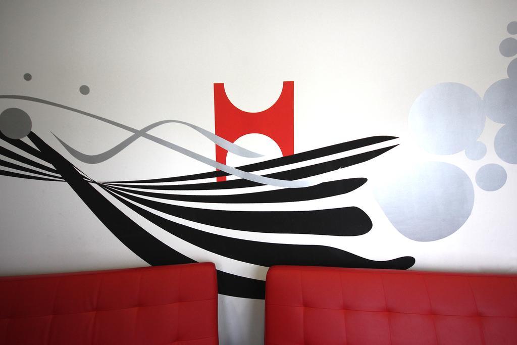 Botxo Gallery - Youth Hostel Bilbao Ngoại thất bức ảnh